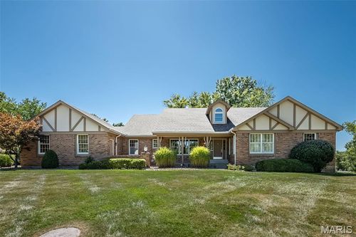 16366 Wilson Farm Dr, Chesterfield, MO, 63005-4544 | Card Image