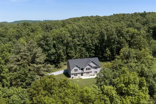 25 Maple Hill Rdg, Red Hook, NY, 12571-6702 | Card Image