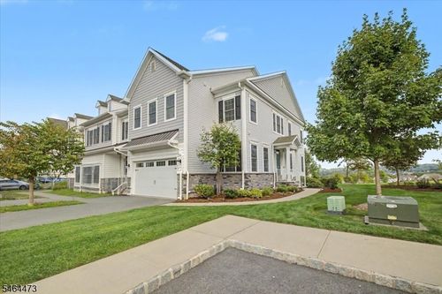 17 Aspen Dr, Cedar Grove, NJ, 07009-2304 | Card Image