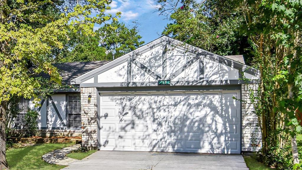 Wavy Oak Cir, Spring, TX 77381