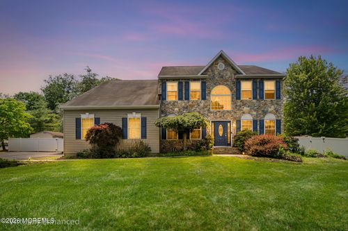 2 Namsan Dr, Monroe, NJ, 08831-4075 | Card Image