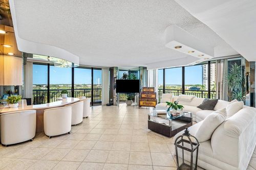 701-2427 Presidential Way, West Palm Beach, FL, 33401-1306 | Card Image