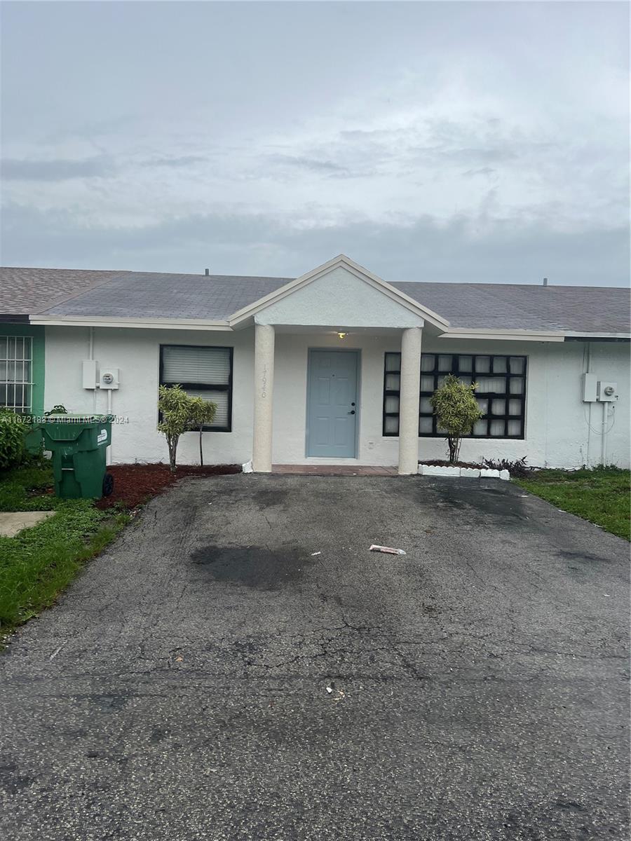 40th Ct, Miami Gardens, FL 33055