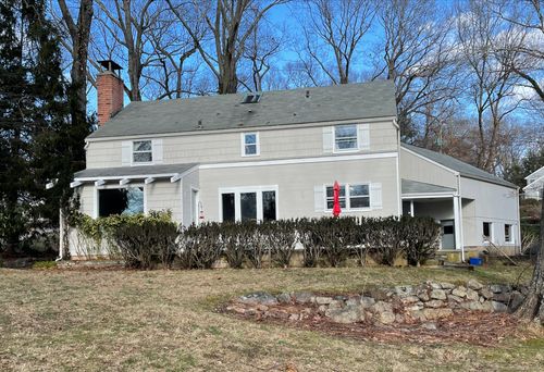 5 Little Brook Rd, Norwalk, CT, 06853-1038 | Card Image
