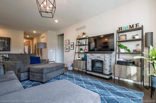 cozy and comfortable | Image 4