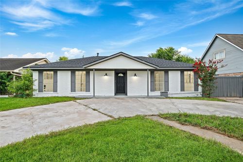 12007 Sharpcrest St, Houston, TX, 77072-4723 | Card Image