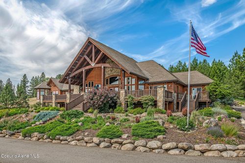 5841 W Clemetson Rd, Coeur D Alene, ID, 83814-6032 | Card Image
