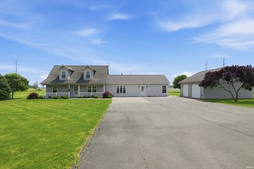 5611 S Doyle Rd, New Haven, IN, 46774-9616 | Card Image