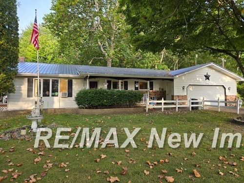 8700 S Hemlock Rd, Saint Charles, MI, 48655-9712 | Card Image