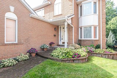 16 Hunter Dr, House other with 4 bedrooms, 3 bathrooms and 2 parking in Ajax ON | Image 3