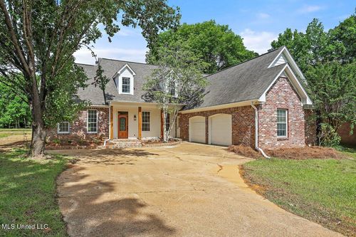 138 Sunflower Rd, Madison, MS, 39110-7877 | Card Image