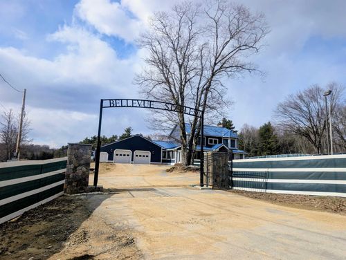 40 Dunbarton Center Rd, Bow, NH, 03304-5302 | Card Image