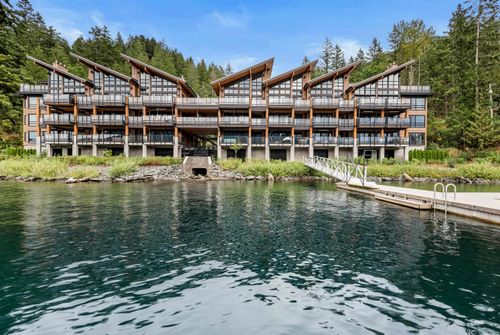 102-3175 Columbia Valley Rd, Cultus Lake, BC, V2R6C2 | Card Image