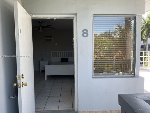 apt-8-90 Isle Of Venice Dr, Fort Lauderdale, FL, 33301-1438 | Card Image