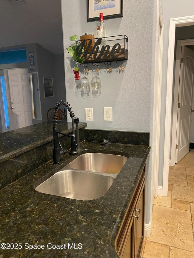 0 - 1785 Orris Ave, House other with 3 bedrooms, 2 bathrooms and null parking in MERRITT ISLAND FL | Image 4