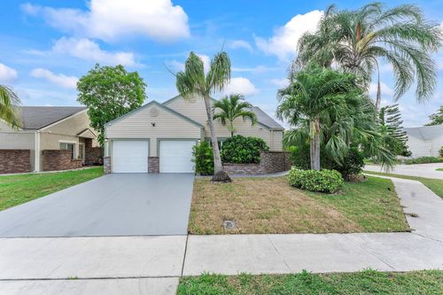 23157 Old Inlet Bridge Dr, Boca Raton, FL, 33433-6827 | Card Image