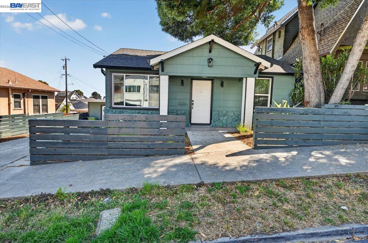Residential in Oakland 2