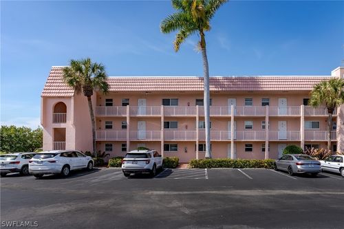 apt-201-100 Forest Lakes Blvd, NAPLES, FL, 34105-2301 | Card Image