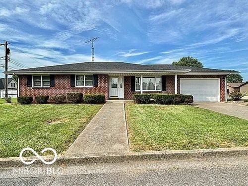 415 Highview Dr, Brownstown, IN, 47220-1313 | Card Image