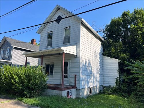 482 Liberty Ave, Donora, PA, 15033-1913 | Card Image