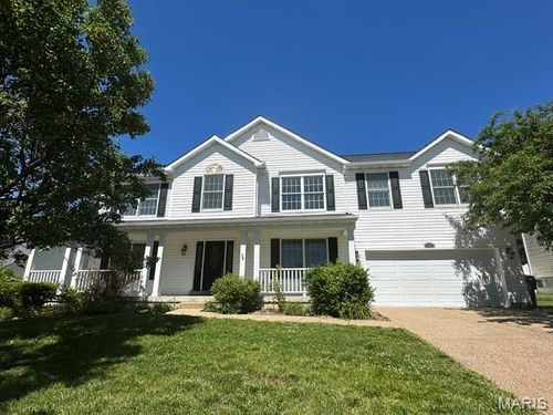 822 Emerald Place Dr, Saint Charles, MO, 63304-1090 | Card Image