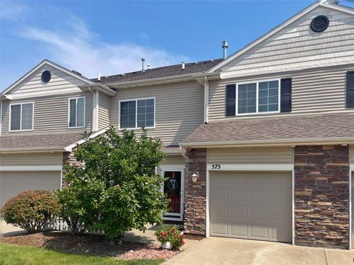 575 85th St, West Des Moines, IA, 50266-8559 | Card Image