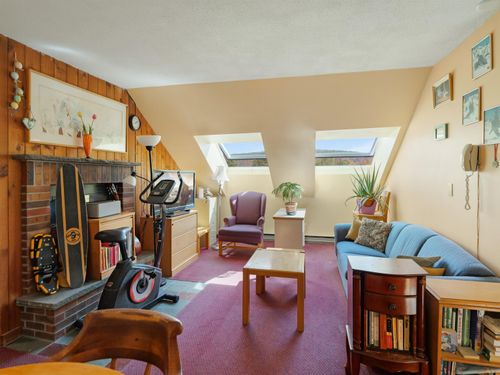 2g4-137 E Mountain Rd, Killington, VT, 05751-9615 | Card Image