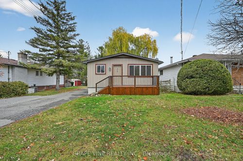 179 Victoria St, Almonte, ON, K0A1A0 | Card Image