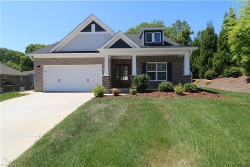 772 Gibb St, Winston Salem, NC, 27106-6334 | Card Image