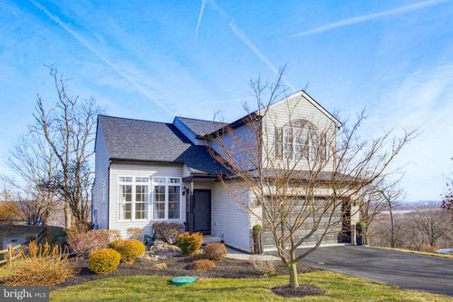 505 N Burberry Ln, MOUNT WOLF, PA, 17347-8721 | Card Image