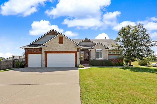 3900 S Linden Street, Derby, KS, 67037 | Card Image