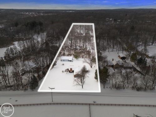 68079 Dequindre Rd, Oakland, MI, 48363-1746 | Card Image