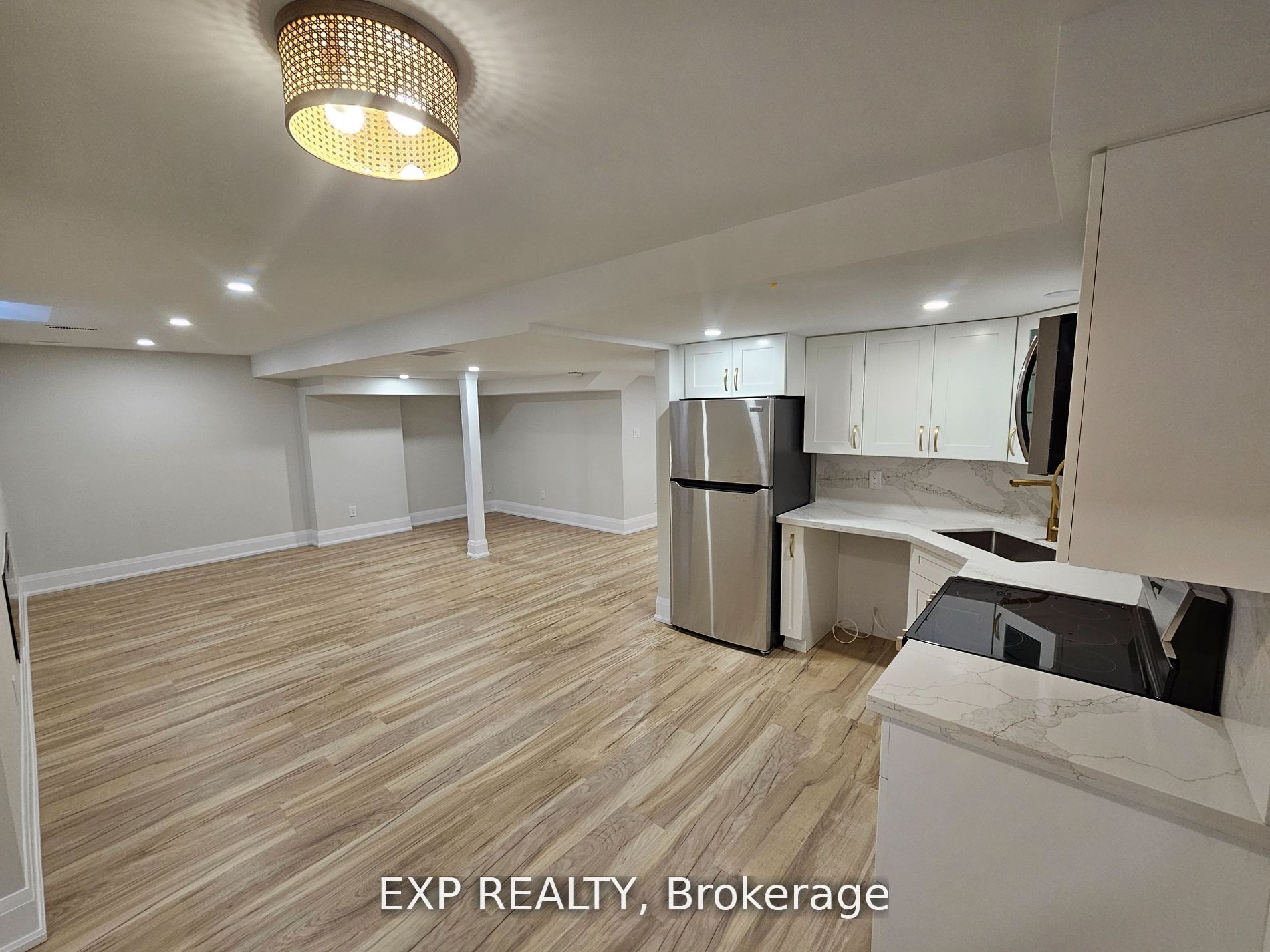 Residential Lease in Oakville 3