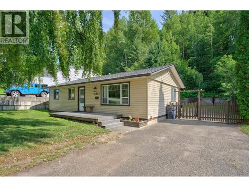 2073 Woodhaven Dr, Prince George, BC, V2K3C4 | Card Image