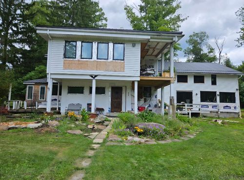 909 Snake Rd, Ebensburg, PA, 15931-7206 | Card Image
