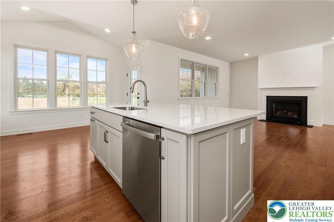 4276 Stonebridge Dr, House other with 3 bedrooms, 2 bathrooms and null parking in Bethlehem PA | Image 11