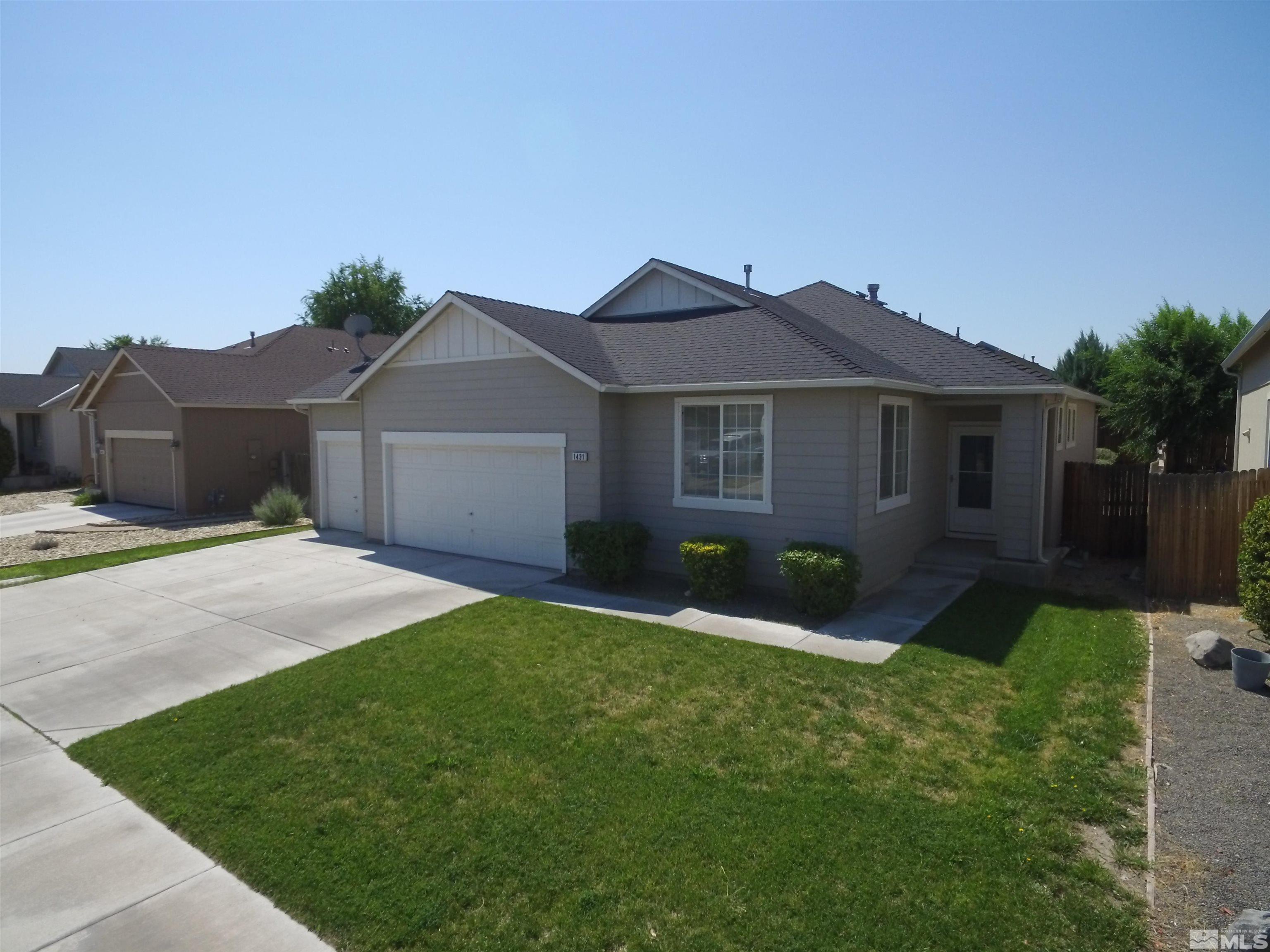 Shadow Ln, Fernley, NV 89408