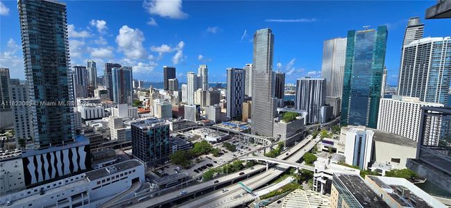 APT-3411 - 350 S Miami Ave, Condo with 1 bedrooms, 1 bathrooms and null parking in Miami FL | Image 10