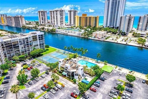 800 Parkview Dr, Hallandale Beach, FL, 33009-2978 | Card Image