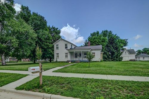247 W Monroe Street, Spring Green, WI, 53588-8056 | Card Image