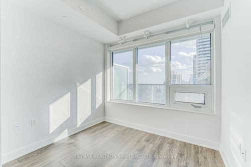 1606-195 Redpath Ave, Toronto, ON, M4P0E4 | Card Image