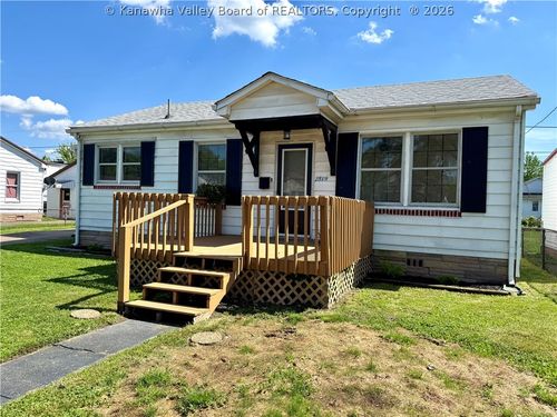 2519 Lincoln Ave, Saint Albans, WV, 25177-3243 | Card Image