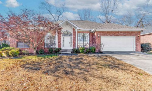 158 Hibiscus Dr, Maumelle, AR, 72113-5817 | Card Image
