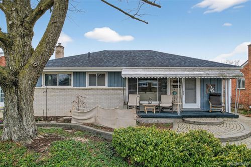 33604 Alvin St, Garden City, MI, 48135-1088 | Card Image