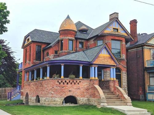 2s-4305 Trumbull St, Detroit, MI, 48208-2935 | Card Image