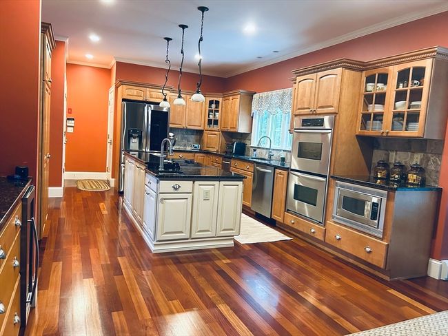 4 Rileys Way, House other with 3 bedrooms, 3 bathrooms and 3 parking in Dartmouth MA | Image 11