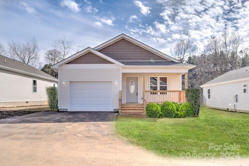93-231 Quinn Hill Ln, Mars Hill, NC, 28754-1018 | Card Image