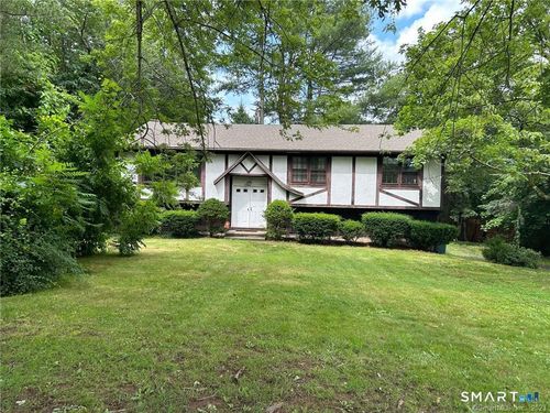 549 W Woods Rd, Hamden, CT, 06518-1833 | Card Image
