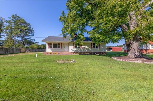 18437 New Kent Hwy, Barhamsville, VA, 23011-2040 | Card Image