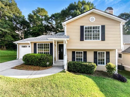 5537 Panola Pl, Lithonia, GA, 30058-7825 | Card Image